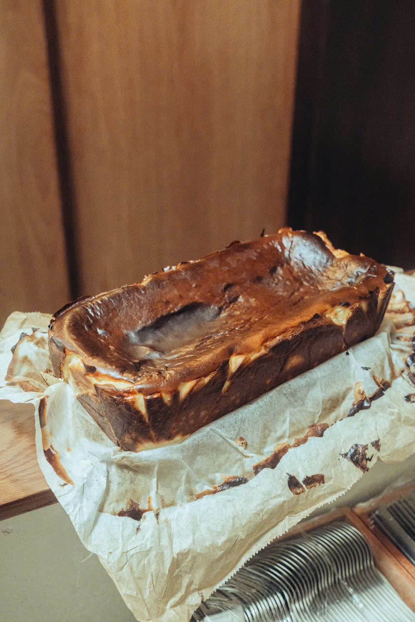 Sourdough Basque Burnt Cheesecake - 28cm